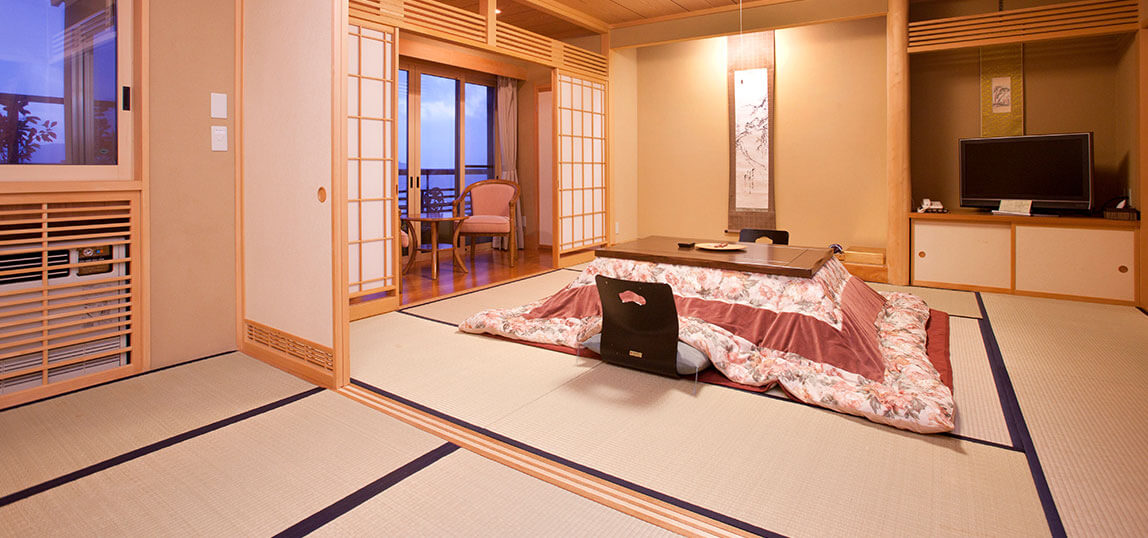Japanese-style deluxe room with open-air onsen