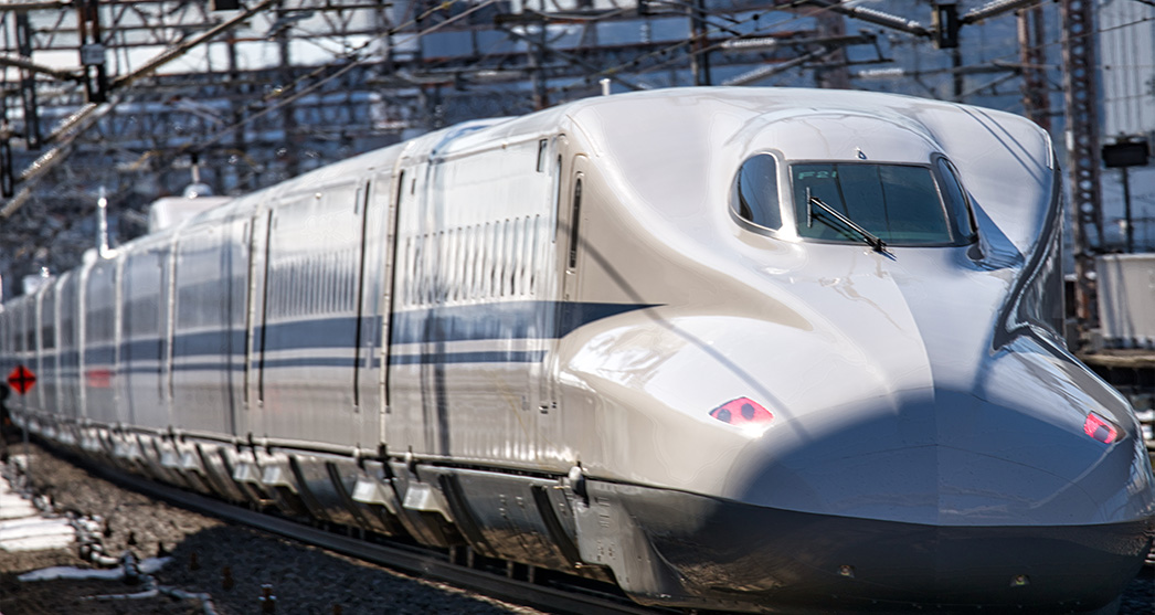 走行中の新幹線